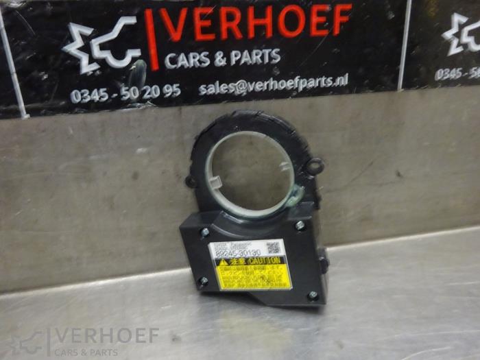 Begagnade Styrvinkelsensor Lexus IS (E3) 300h 2.5 16V Pris på förfrågan erbjuds av Verhoef Cars & Parts