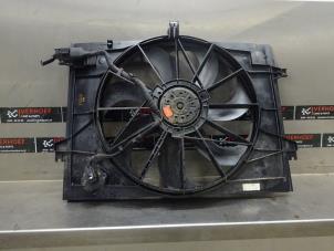 Usagé Moto ventilateur Kia Sportage (JE) 2.0 CVVT 16V 4x2 Prix sur demande proposé par Verhoef Cars & Parts
