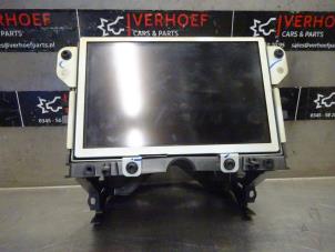 Usados Controlador de pantalla multimedia Ford Focus 3 Wagon 1.0 Ti-VCT EcoBoost 12V 125 Precio € 175,00 Norma de margen ofrecido por Verhoef Cars & Parts