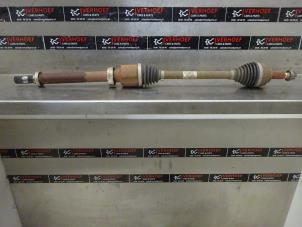 Used Front drive shaft, right Renault Clio IV Estate/Grandtour (7R) 1.5 Energy dCi 90 FAP Price € 50,00 Margin scheme offered by Verhoef Cars & Parts