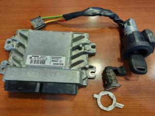 Used Set of cylinder locks (complete) Renault Clio II (BB/CB) 1.2 Price € 75,00 Margin scheme offered by Verhoef Cars & Parts