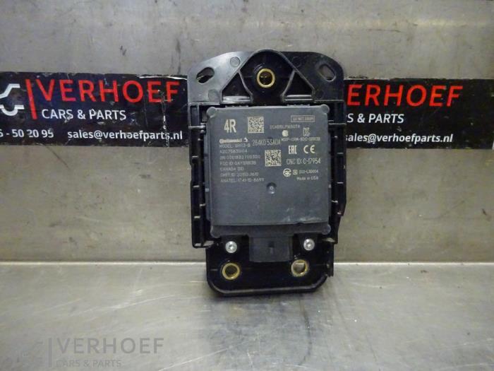 Begagnade Radarsensor Nissan Leaf (ZE1) 39/40kWh Pris på förfrågan erbjuds av Verhoef Cars & Parts