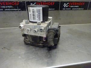 Usados Bomba ABS Opel Zafira Tourer (P12) 1.4 Turbo 16V Ecotec Precio de solicitud ofrecido por Verhoef Cars & Parts
