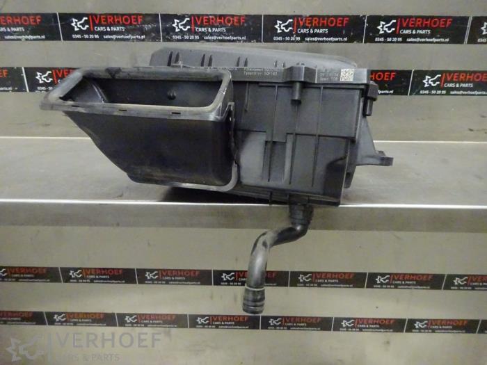 Used Air box Volkswagen Golf VIII (CD1) 2.0 TDI BlueMotion 16V Price on request offered by Verhoef Cars & Parts