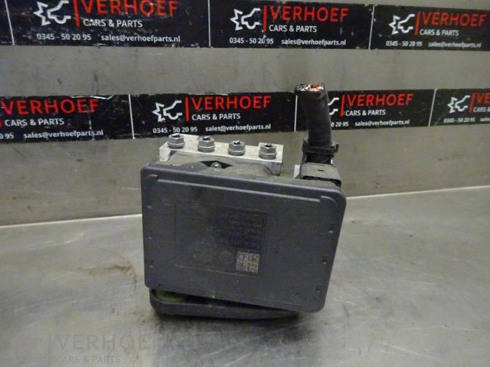 Used ABS pump Volkswagen Golf VIII (CD1) 2.0 TDI BlueMotion 16V Price € 250,00 Margin scheme offered by Verhoef Cars & Parts