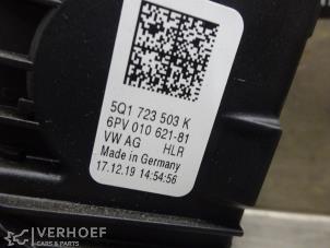 Gaspedalposition Sensor van een Volkswagen Golf VIII (CD1) 2.0 TDI BlueMotion 16V 2020
