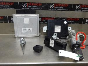 Used Set of cylinder locks (complete) Hyundai iX35 (LM) 2.0 16V Price on request offered by Verhoef Cars & Parts