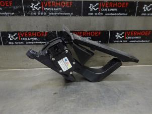 Usagé Capteur de position pédale d'accélérateur Hyundai iX35 (LM) 2.0 16V Prix sur demande proposé par Verhoef Cars & Parts