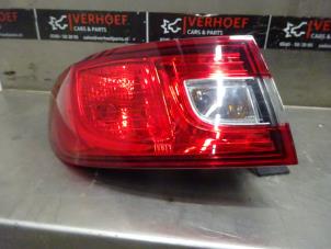 Used Taillight, left Renault Clio IV (5R) 0.9 Energy TCE 90 12V Price on request offered by Verhoef Cars & Parts