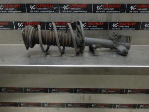 Used Front shock absorber rod, left Renault Clio IV (5R) 0.9 Energy TCE 90 12V Price € 50,00 Margin scheme offered by Verhoef Cars & Parts
