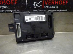 Usados Ordenador body control Renault Clio IV (5R) 0.9 Energy TCE 90 12V Precio de solicitud ofrecido por Verhoef Cars & Parts