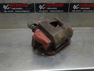 Used Front brake calliper, left Toyota iQ 1.0 12V VVT-i Price on request offered by Verhoef Cars & Parts