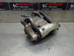 Gebrauchte Bremszange rechts vorne Peugeot 208 I (CA/CC/CK/CL) 1.6 Vti 16V Preis auf Anfrage angeboten von Verhoef Cars & Parts