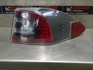 Używane Tylne swiatlo pozycyjne prawe Tesla Model S 85 Cena € 302,50 Z VAT oferowane przez Verhoef Cars & Parts