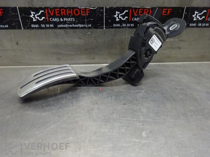 Begagnade Gaspedalsensor Tesla Model S 85 Pris på förfrågan erbjuds av Verhoef Cars & Parts