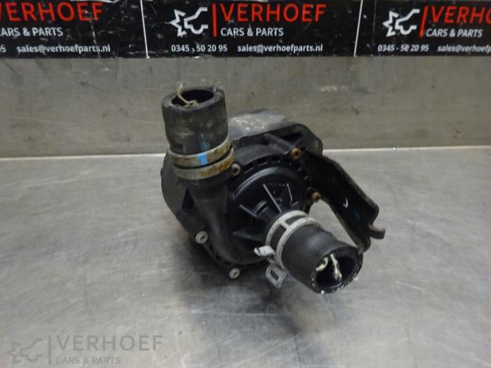 Usagé Pompe à eau Tesla Model S 85 Prix sur demande proposé par Verhoef Cars & Parts