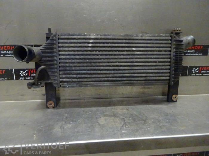 Usados Intercooler Nissan Navara (D40) 2.5 dCi 16V 4x4 Precio de solicitud ofrecido por Verhoef Cars & Parts