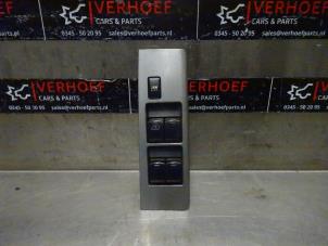 Used Multi-functional window switch Nissan Navara (D40) 2.5 dCi 16V 4x4 Price on request offered by Verhoef Cars & Parts