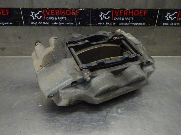 Gebrauchte Bremszange links vorne Toyota Land Cruiser (J15) 2.8 D-4D 16V Euro 6 Preis € 211,75 Mit Mehrwertsteuer angeboten von Verhoef Cars & Parts