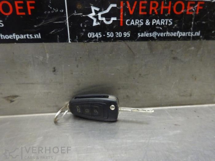 Używane Klucz Ford Transit Connect (PJ2) 1.5 TDCi ECOnetic Cena na żądanie oferowane przez Verhoef Cars & Parts