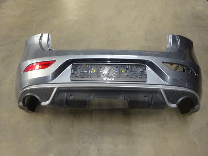 Volvo v40 r design deals rear bumper