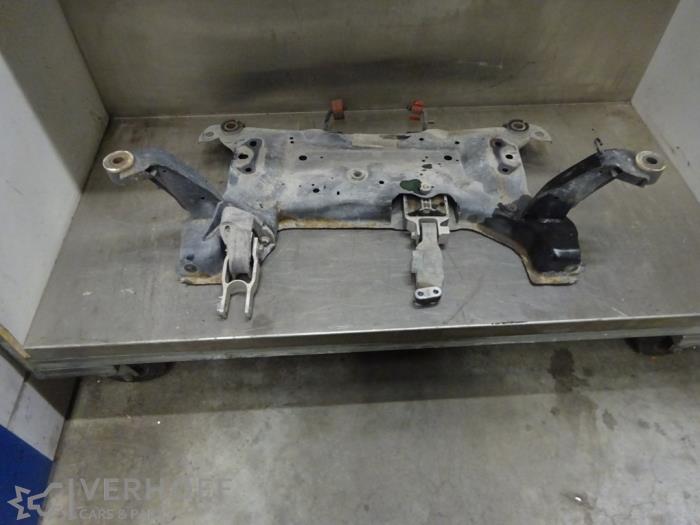 Begagnade Underram Volvo V40 (MV) 2.0 T4 16V Pris på förfrågan erbjuds av Verhoef Cars & Parts