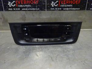 Usados Panel de control de calefacción Seat Ibiza ST (6J8) 1.2 TSI Precio de solicitud ofrecido por Verhoef Cars & Parts