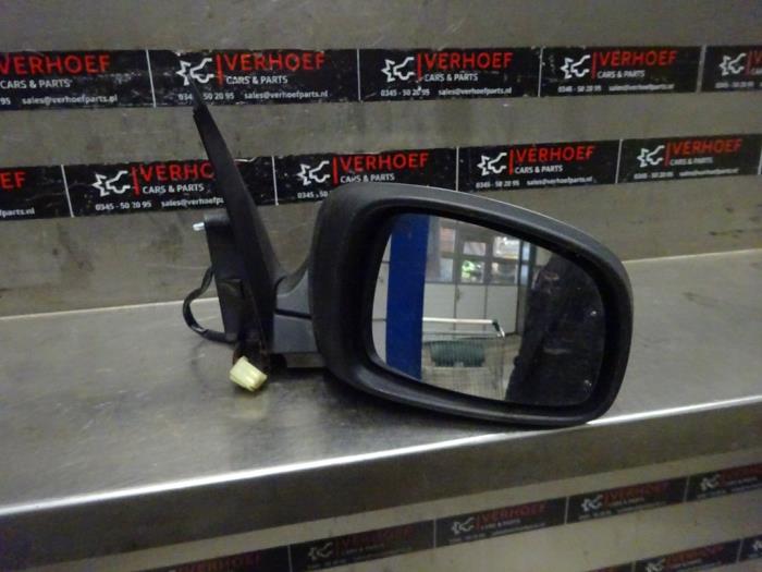 Wing mirror, right from a Suzuki Swift (ZA/ZC/ZD1/2/3/9) 1.5 VVT 16V 2007