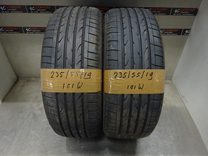 Tyre with tyre size 235/55/19 - BRIDGESTONE