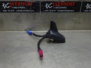 Used Antenna Audi Q5 (8RB) 2.0 TFSI 16V Quattro Price on request offered by Verhoef Cars & Parts
