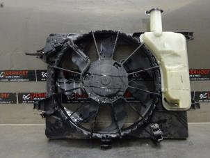 Usagé Ventilateur Kia Cee'd (JDB5) 1.6 GDI 16V Prix sur demande proposé par Verhoef Cars & Parts