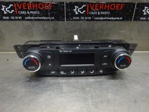 Używane Panel sterowania nagrzewnicy Kia Cee'd (JDB5) 1.6 GDI 16V Cena na żądanie oferowane przez Verhoef Cars & Parts