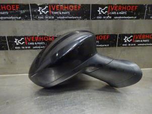 Used Wing mirror, right Fiat Grande Punto (199) 1.4 Price € 35,00 Margin scheme offered by Verhoef Cars & Parts