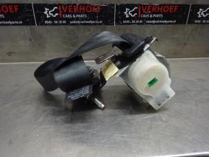 Usagé Ceinture de sécurité arrière droite Kia Cee'd Sporty Wagon (EDF) 1.4 16V Prix sur demande proposé par Verhoef Cars & Parts