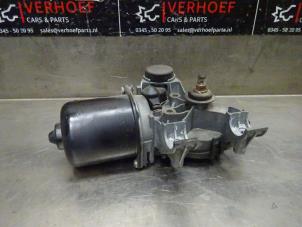 Gebrauchte Scheibenwischermotor vorne Toyota Aygo (B10) 1.0 12V VVT-i Preis € 25,00 Margenregelung angeboten von Verhoef Cars & Parts
