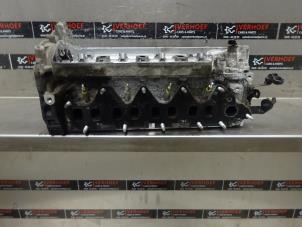 Used Cylinder head Opel Vivaro 1.6 CDTI BiTurbo 120 Price € 605,00 Inclusive VAT offered by Verhoef Cars & Parts
