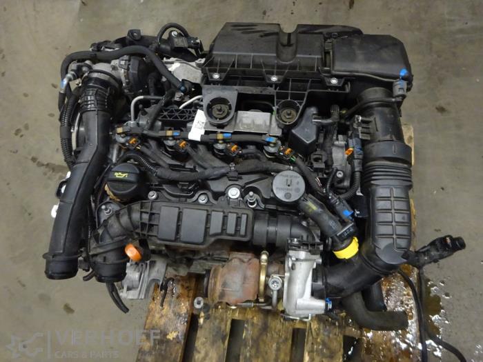 Bougie d'allumage NGK pour Scooter Peugeot 80 SV 1992 à 1998 B8HS