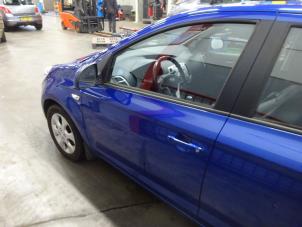 Używane Drzwi lewe przednie wersja 4-drzwiowa Hyundai i20 1.4i 16V Cena € 175,00 Procedura marży oferowane przez Verhoef Cars & Parts