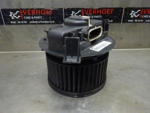 Usagé Moteur de ventilation chauffage Renault Twingo II (CN) 1.2 16V Quickshift 5 Prix € 25,00 Règlement à la marge proposé par Verhoef Cars & Parts
