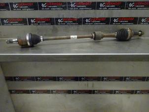 Used Front drive shaft, right Kia Picanto (JA) 1.2 16V Price € 100,00 Margin scheme offered by Verhoef Cars & Parts