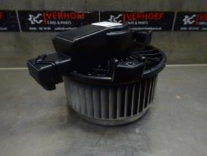 Used Heating and ventilation fan motor Toyota Land Cruiser (J12) 3.0 D-4D 16V Price € 121,00 Inclusive VAT offered by Verhoef Cars & Parts