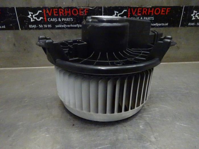 Motor de ventilador de calefactor de un Toyota Land Cruiser (J12) 3.0 D-4D 16V 2008