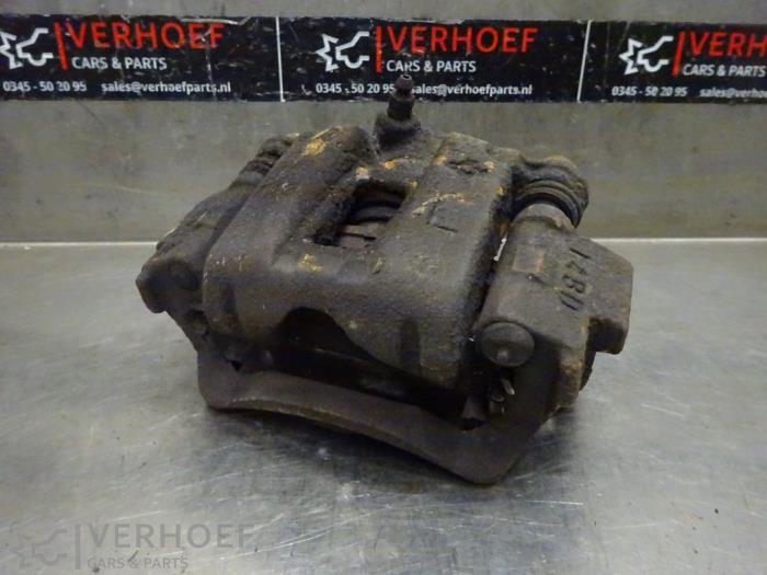 Usagé Etrier de frein arrière gauche Toyota Land Cruiser (J12) 3.0 D-4D 16V Prix sur demande proposé par Verhoef Cars & Parts
