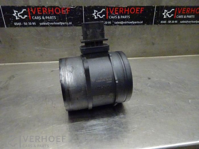 Usagé Débitmètre Mercedes Sprinter 5t (907.6) 519 CDI 3.0 V6 24V RWD Prix € 90,75 Prix TTC proposé par Verhoef Cars & Parts