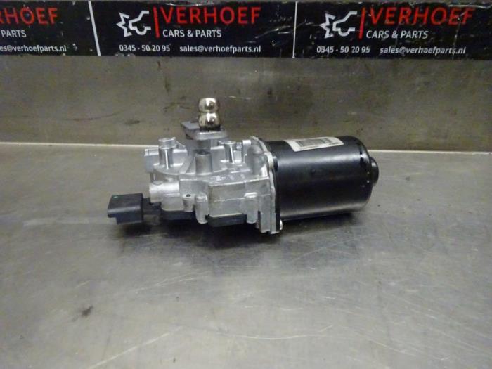 Front wiper motor from a Peugeot Expert (VA/VB/VE/VF/VY) 2.0 Blue HDi 120 16V 2021
