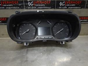 Used Instrument panel Peugeot Expert (VA/VB/VE/VF/VY) 2.0 Blue HDi 120 16V Price on request offered by Verhoef Cars & Parts