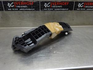 Used Rear bumper bracket, right Hyundai i10 1.0 12V Price on request offered by Verhoef Cars & Parts