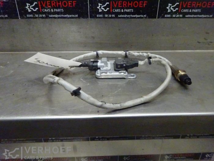 Begagnade NOx-sensor Renault Trafic (1FL/2FL/3FL/4FL) 2.0 dCi 16V 120 Pris € 151,25 Inklusive moms erbjuds av Verhoef Cars & Parts