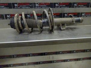 Used Front shock absorber rod, left Volkswagen Transporter T5 2.0 BiTDI DRF Price on request offered by Verhoef Cars & Parts