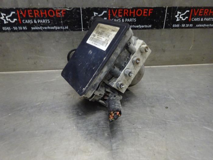 ABS pump Volkswagen Up! 1.0 12V 60 - 1S0614517E CHYA TRW